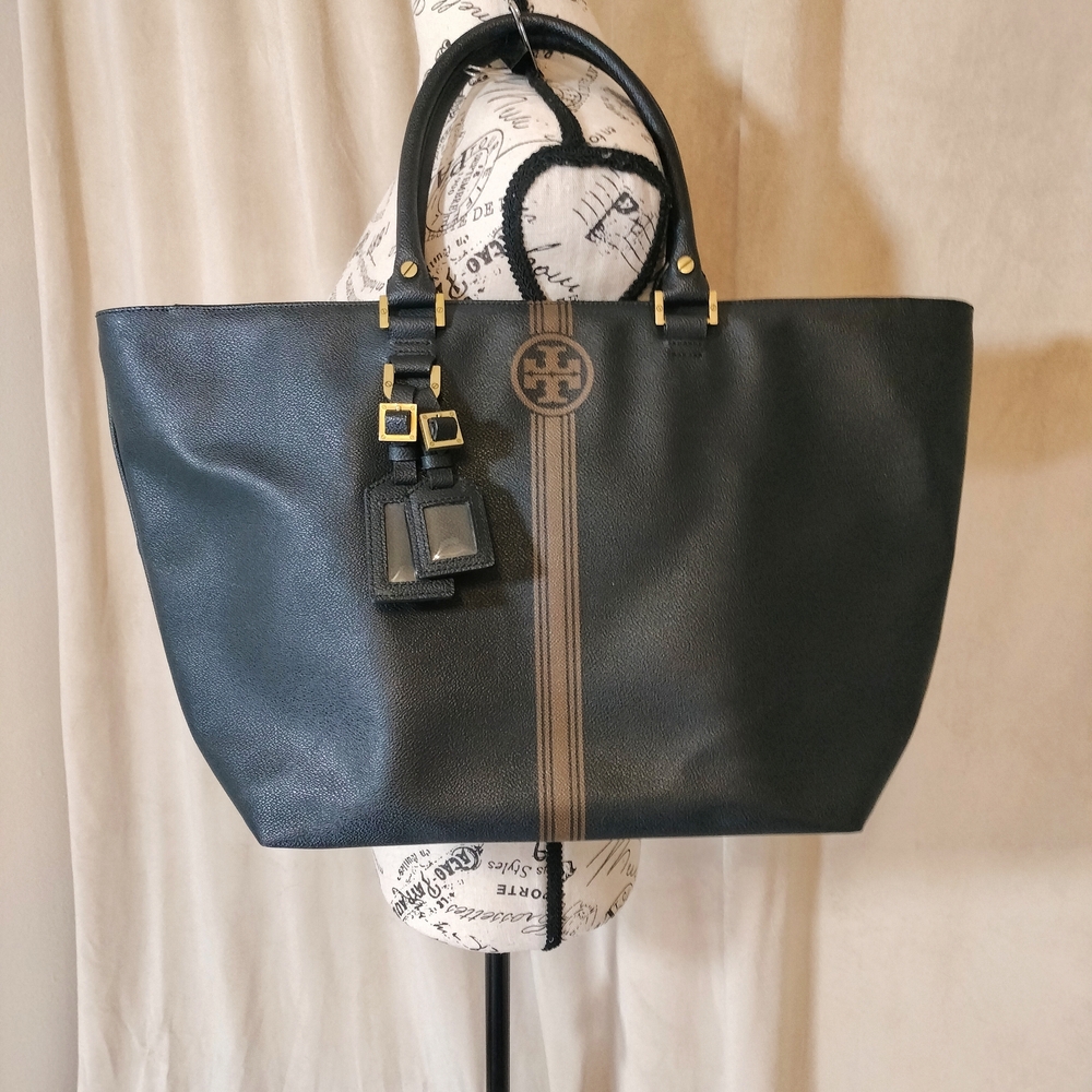 Like New! Tory Burch Large Roomy Black Leather Tote w/Leather Tags